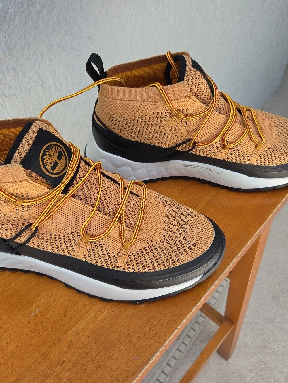 New Timberland Solar Wave Men's Tan Knit Lace-Up Sneakers Size 9.5